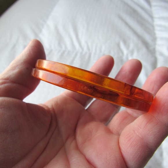 Set of 2 AppleJuice Inkspot BAKELITE Spacer Bangles - Picture 2 of 4